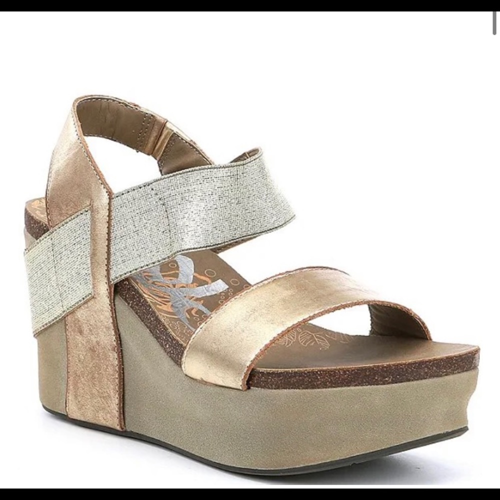 Gold OTBT Bushnell Leather Platforms